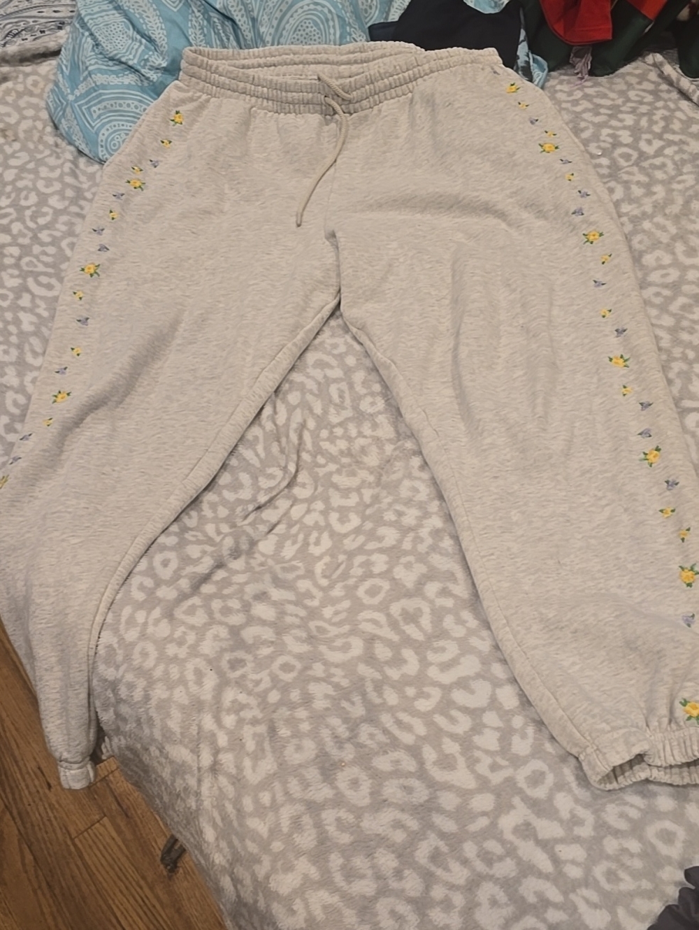 Pink Victorias Secret Light Gray Floral-Trim Sweatpants